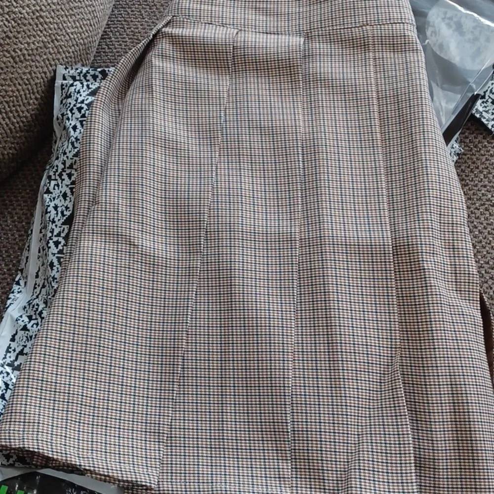 ASOS - Picture 5 of 8